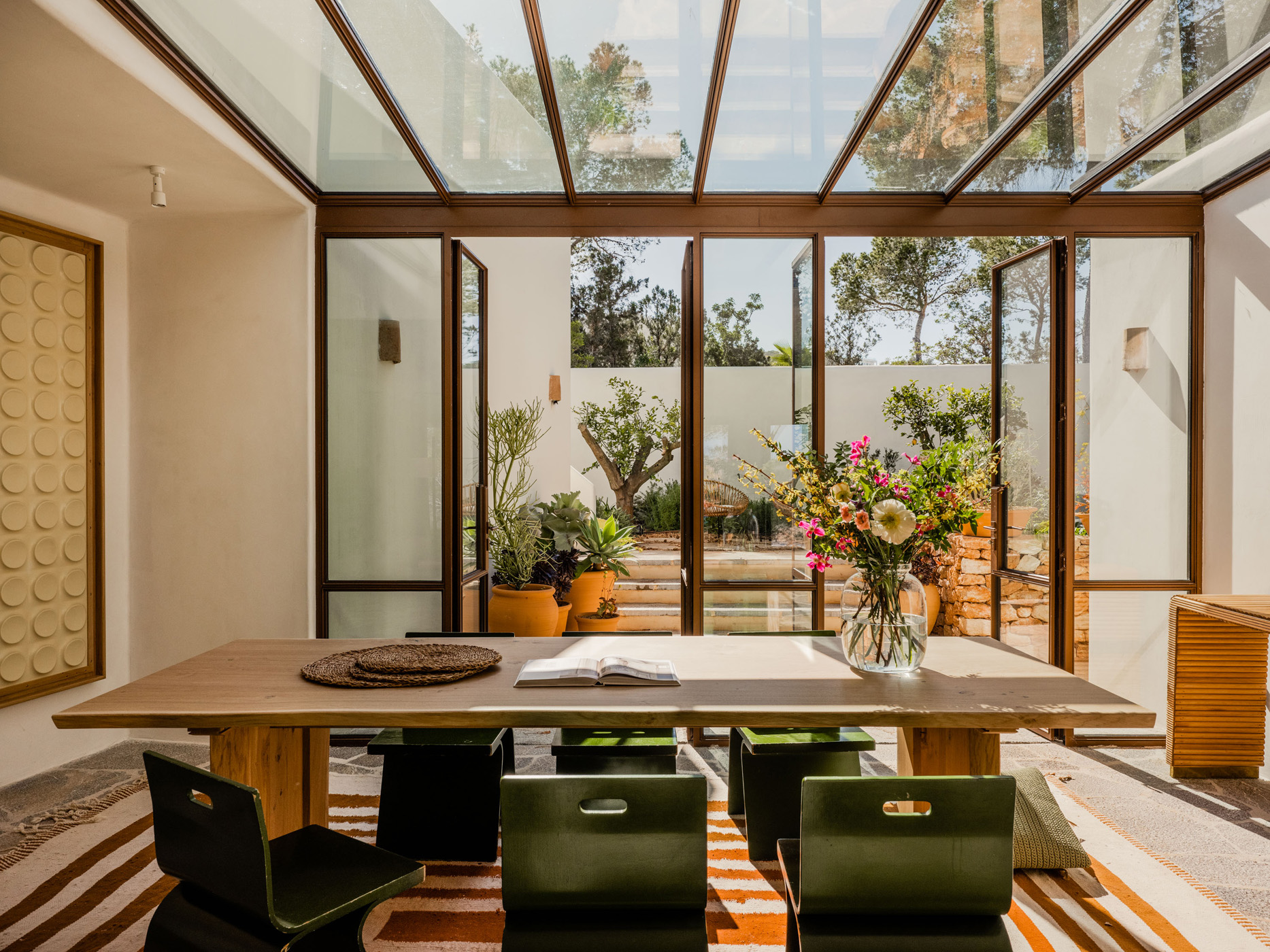 An extension to a luxury holiday home in Ibiza